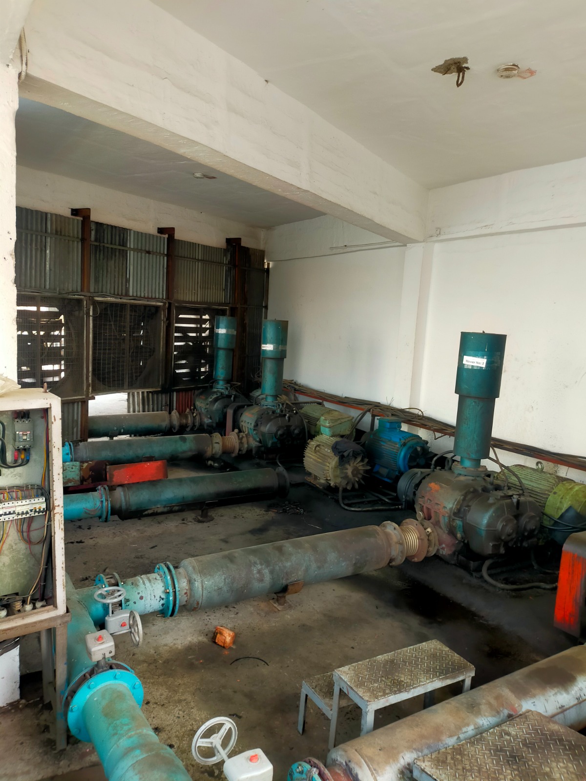 Mill utility pumps and air systems
